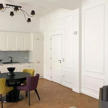 Top Center Luxury Apartment Varna